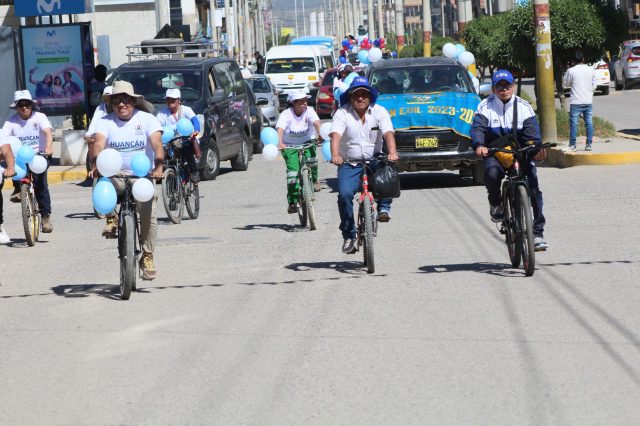 REALIZAN BICICLETEADA POR EL DÍA DEL MEDIO AMBIENTE EN CHILCA