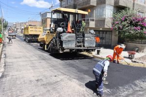 CHILCA ALCANZA CIFRAS HISTÓRICAS EN MEJORAMIENTO VIAL CON MÁS DE 120 CUADRAS RECAPEADAS
