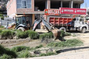 LIMPIAN RÍO SECO PARA EVITAR INUNDACIONES EN CHILCA