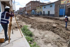 AVANZA OBRA DE AGUA, PISTAS Y VEREDAS EN JR. AMAZONAS DE CHILCA